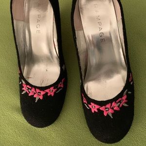 Wedge suede black shoes